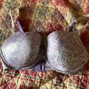 NWOT Victoria’s Secret Demi uplift 38DD